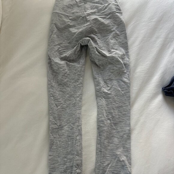 Lululemon Align HR Size 4 25 inch White Striped - Picture 2 of 2